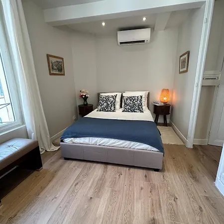 La De Elise Apartment
